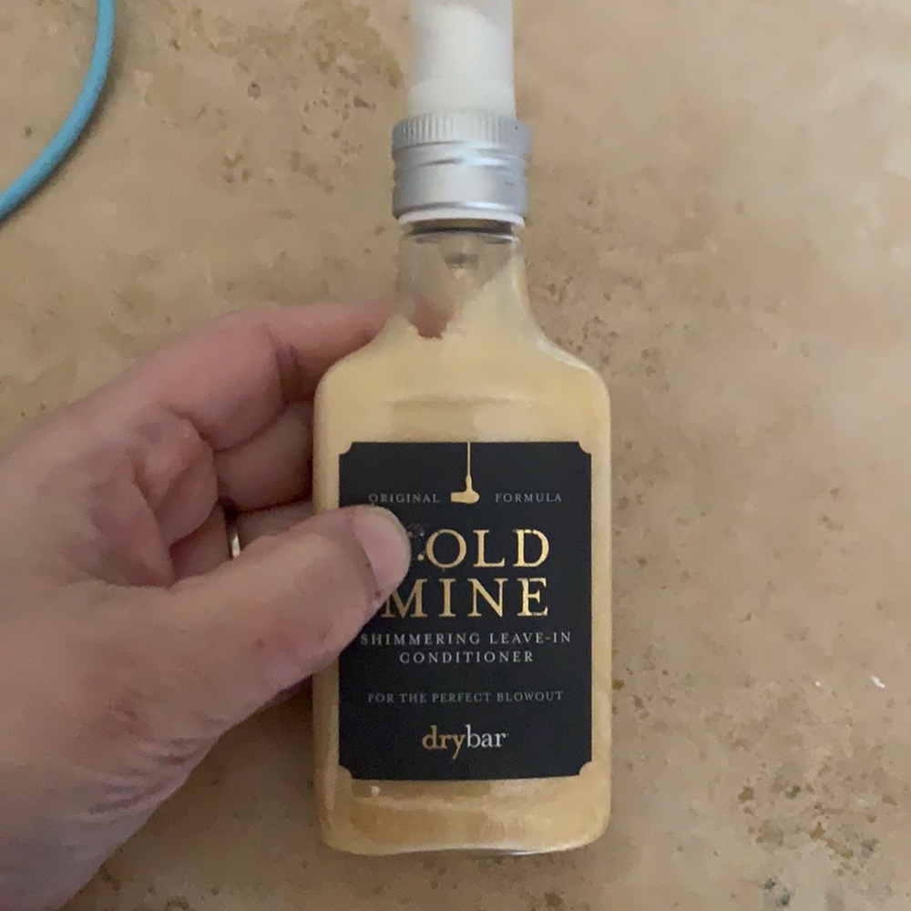 New Dry Bar Gold Mine shimmer leave in conditioner for the best blow out & glow